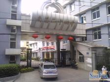 南城仓 周边匹套完善,,出行方便