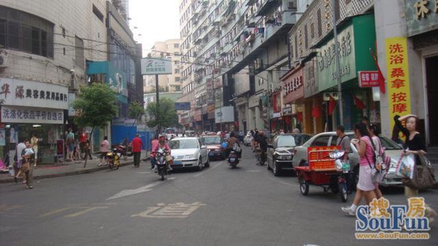 小区相关图