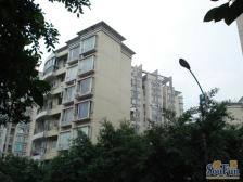 人和重百楼上 低价两房 出行方便 交通方便