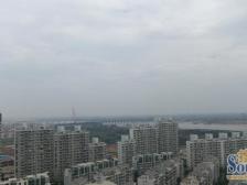 凤凰城二期凤翔苑 南北通透,采光好 装修好,环镜优美 近地铁 视野好,诚心出售