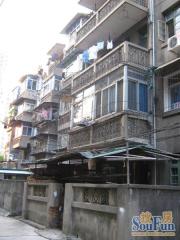 上坊路凤凰医院宿舍南北通透,采光好近地铁视野好,诚心出售