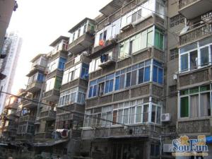 上坊路凤凰医院宿舍 南北通透,采光好 近地铁 视野好,诚心出售