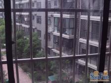 白领公寓 南北通透,采光好 装修好,环镜优美 视野好,诚心出售