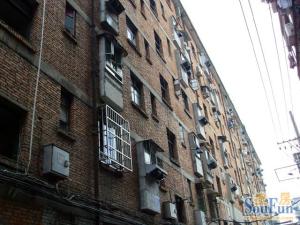 东湖区精装三房中间楼层钥匙在手看房一个电话