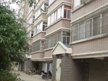 近地铁口,阳光通透四房