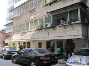 上海南路逸然阁小区南北通透,采光好视野好,诚心出售