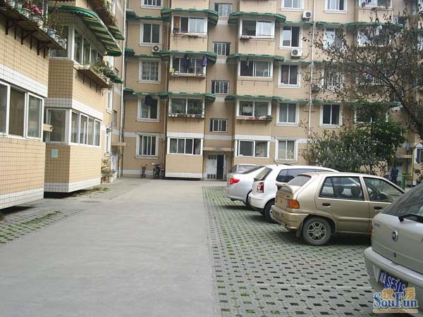 小区相关图
