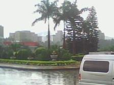 免费停车 证过五唯一 业主自住简装,性价高