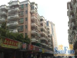 一梯2户,南北对流,通风采光好,户型方正。