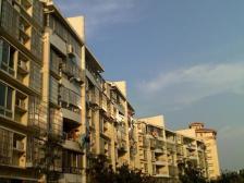 花园角 南北通透,采光好 装修好,环镜优美 近地铁 中间楼层