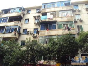 永叔路106号农业银行宿舍户型方正,采光好装修好,环镜优美近地铁视野好,诚心出售