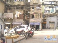 蓝湾半岛 南北通透,采光好 装修好,环镜优美 近地铁 周边匹套完善,,出行方便