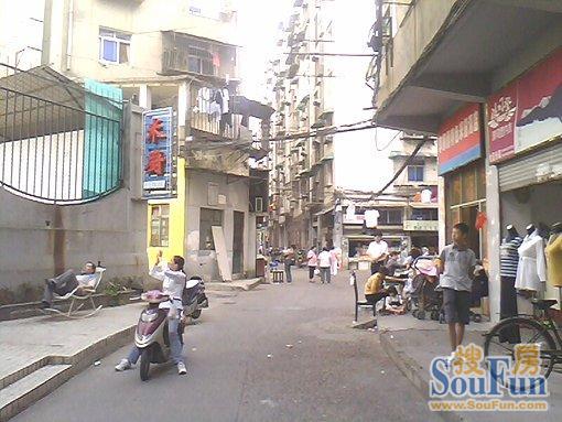 小区相关图
