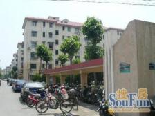 卫生间全明,大开间,品质小区,小区入口附近