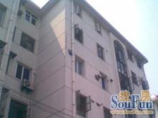 精装拎包入住,户型方正中间楼层全明户型,位置安静