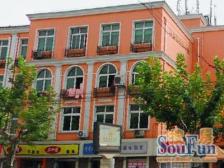 此房生活便利,采光视野好,户型方正。