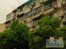 低楼层,带院子,精装修,配套齐全,业主诚意