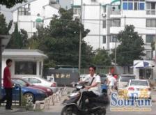 诸新一村4室2厅南