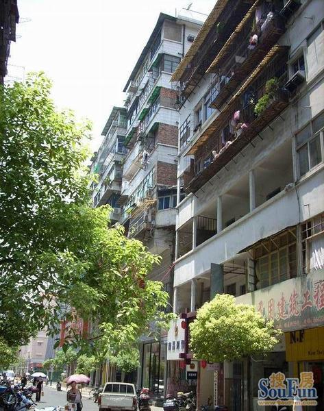 小区相关图