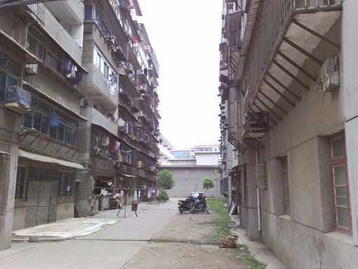 小区相关图