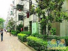 3赤峰站300米 低楼层南北两房一厅二卫 新装修拎包入住