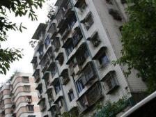 两路口+健康路自住两房+;楼层好