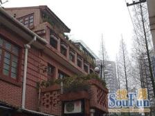 内环内~整栋新里洋房~一共3层~带露台近地铁~200万装修