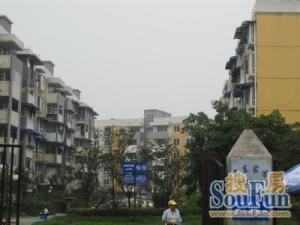 上东花园1组团1室1厅西南