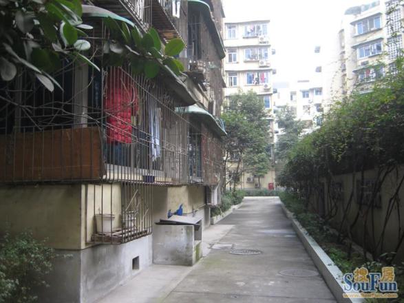 彩虹街61号院实景图