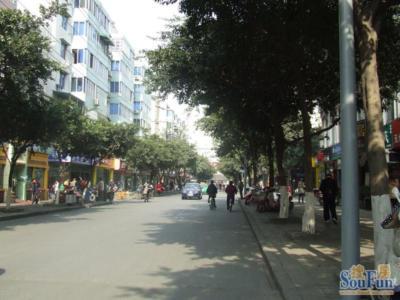 小区相关图