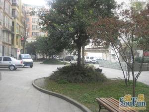 久鑫华园(交大路) 3室1厅 东南