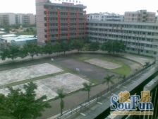 70年的产权,电梯房,交通方便,地铁口物业