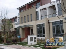 松江 贝尚湾别墅 4室1厅 252.95㎡ 1390万