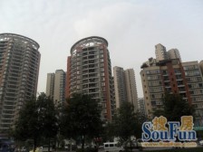 巴国城 金科500间二房