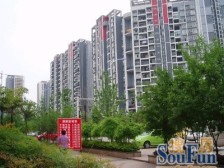 汽博中心 奥林匹克花园四期四房138万