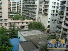 双龙西路 4室1厅 东