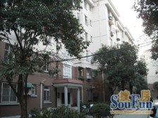 楼层是很好楼层+日照充足小面积三房内环内少见户型