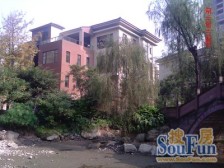 边城香格里5室2厅东
