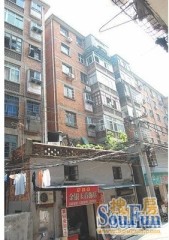 坝口巷江铃宿舍 南北通透,采光好 装修好,环镜优美 近地铁 周边匹套完善,,出行方便