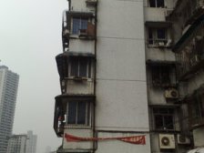 石坪桥后街 近地铁 位置好正两房 低楼层 老少皆宜