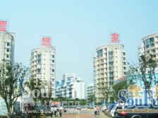 理想家园泉水湾 南北通透,采光好 装修好,环镜优美 近地铁 视野好,诚心出售