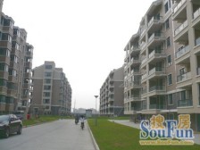 户型方正,全天采光,得房率高。