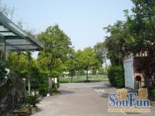 费率0.5,三层双拼花园120平比较大,精装保养好