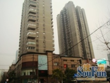 裕兴大厦3室2厅2卫南朝向1099.00万元/套出售