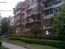 地铁口 满五年 出行方便 边套客厅有窗 全明 采光好