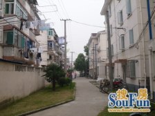 拎包入住+近地铁+小三房+配套齐全