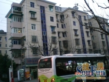 电梯房,厅房同宽,厨卫朝北,业主诚售,看房方便