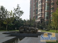 近地铁 品质小区 电梯大两房 南北直通 诚意出售