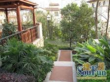 重庆西 二郎 龙湖天街彩云湖旁 看湖视野开阔