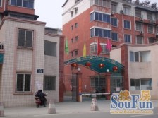 攀交花园 4室1厅 西南